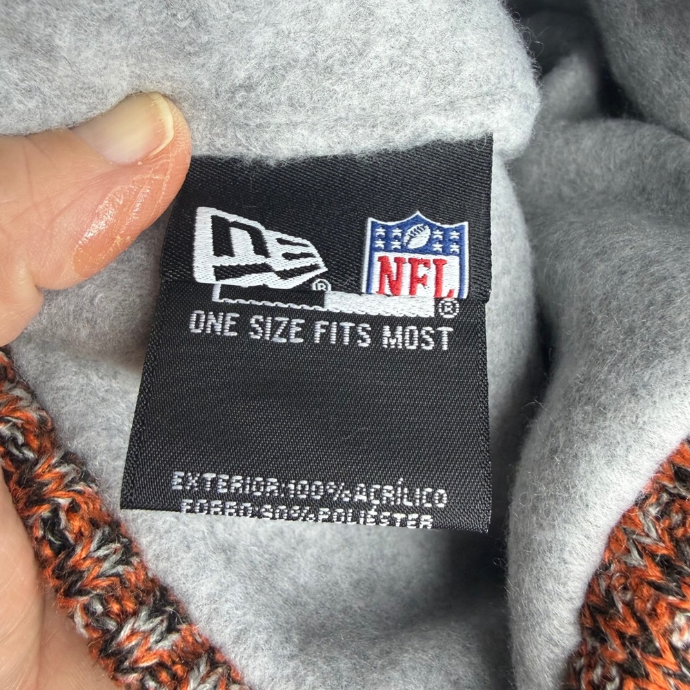 New Era Cincinnati Bengals 2025 NFL Sideline Knit Beanie Pom Hat Orange Black - Picture 7 of 7